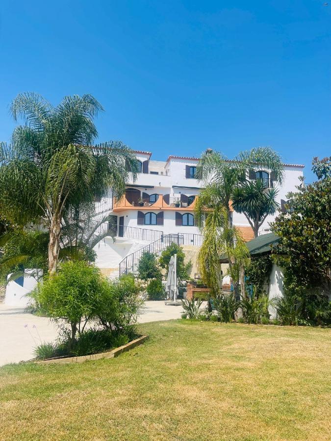 La Pina Verde Estepona Exterior photo